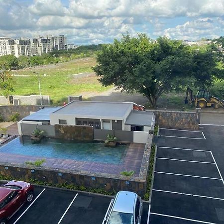 Stylish & Luxury 2-Bed Parkside Apart With Pool ヴァコア・フェニックス エクステリア 写真