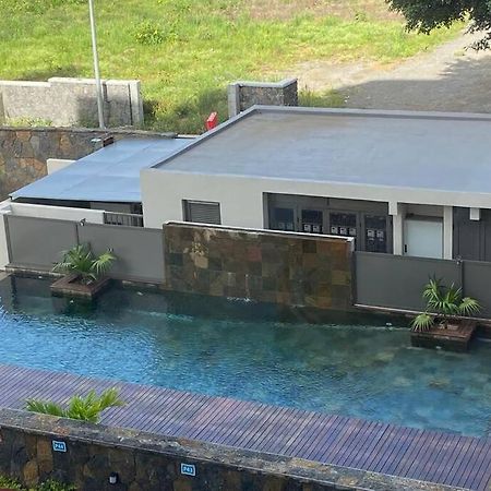 Stylish & Luxury 2-Bed Parkside Apart With Pool ヴァコア・フェニックス エクステリア 写真