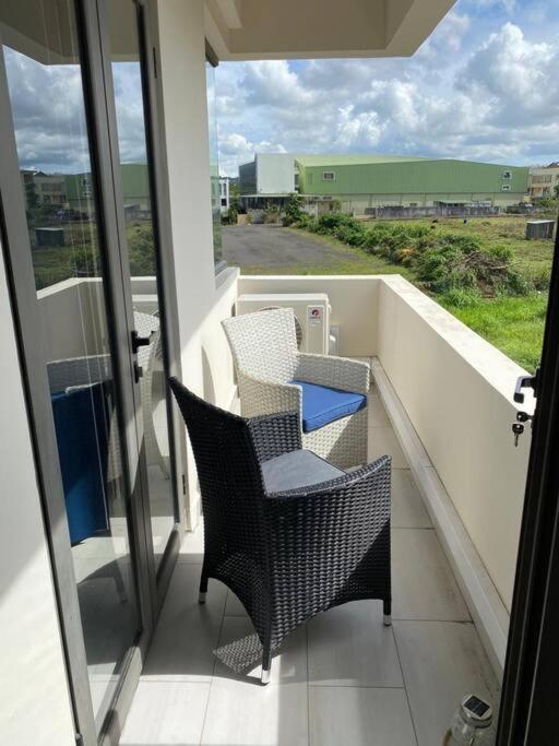 Stylish & Luxury 2-Bed Parkside Apart With Pool ヴァコア・フェニックス エクステリア 写真