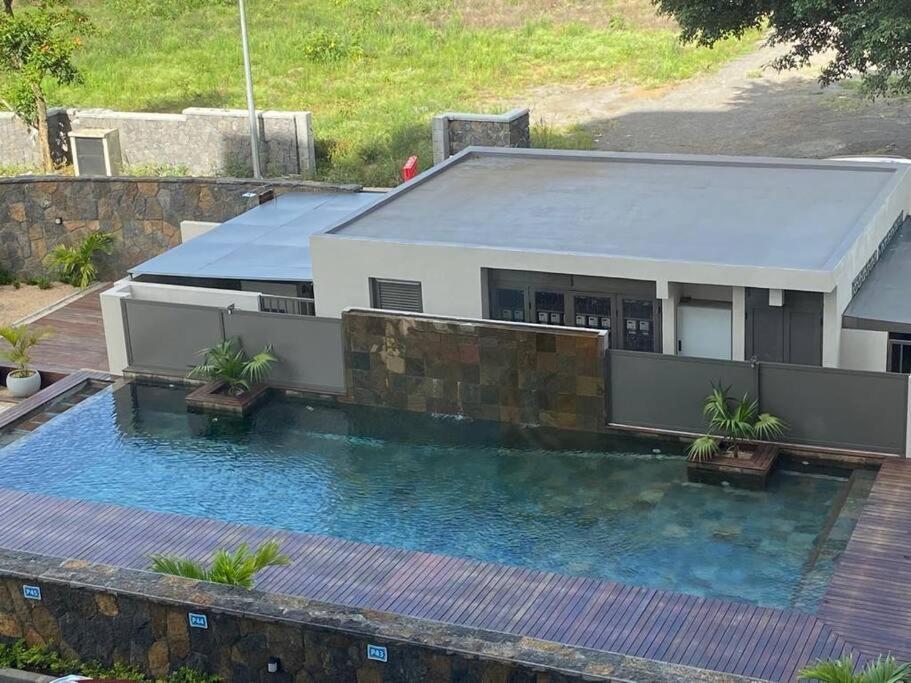 Stylish & Luxury 2-Bed Parkside Apart With Pool ヴァコア・フェニックス エクステリア 写真