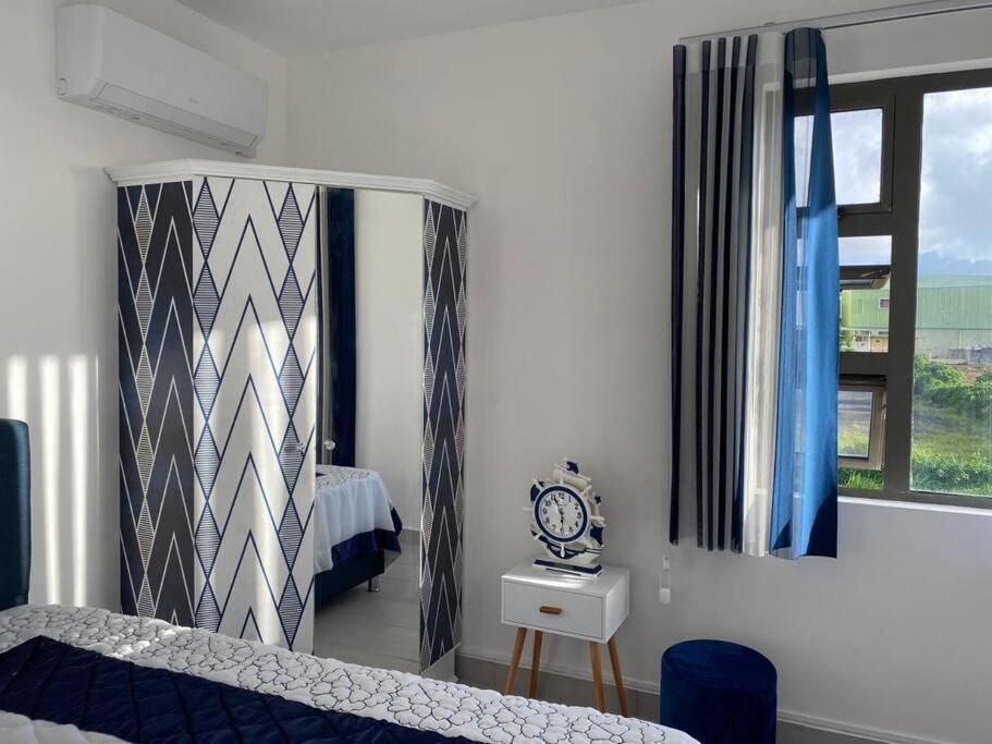 Stylish & Luxury 2-Bed Parkside Apart With Pool ヴァコア・フェニックス エクステリア 写真