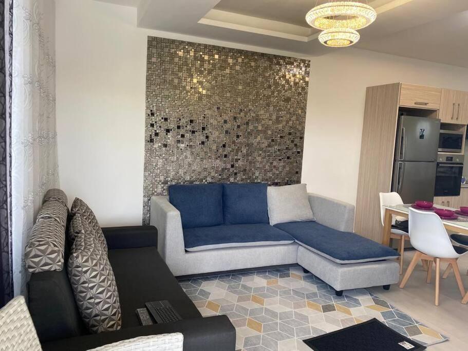 Stylish & Luxury 2-Bed Parkside Apart With Pool ヴァコア・フェニックス エクステリア 写真